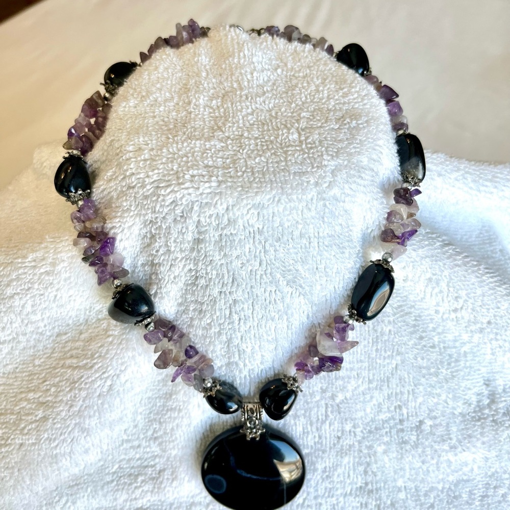 One of a kind!! Black & purple polished stone Guatemalan-made necklace